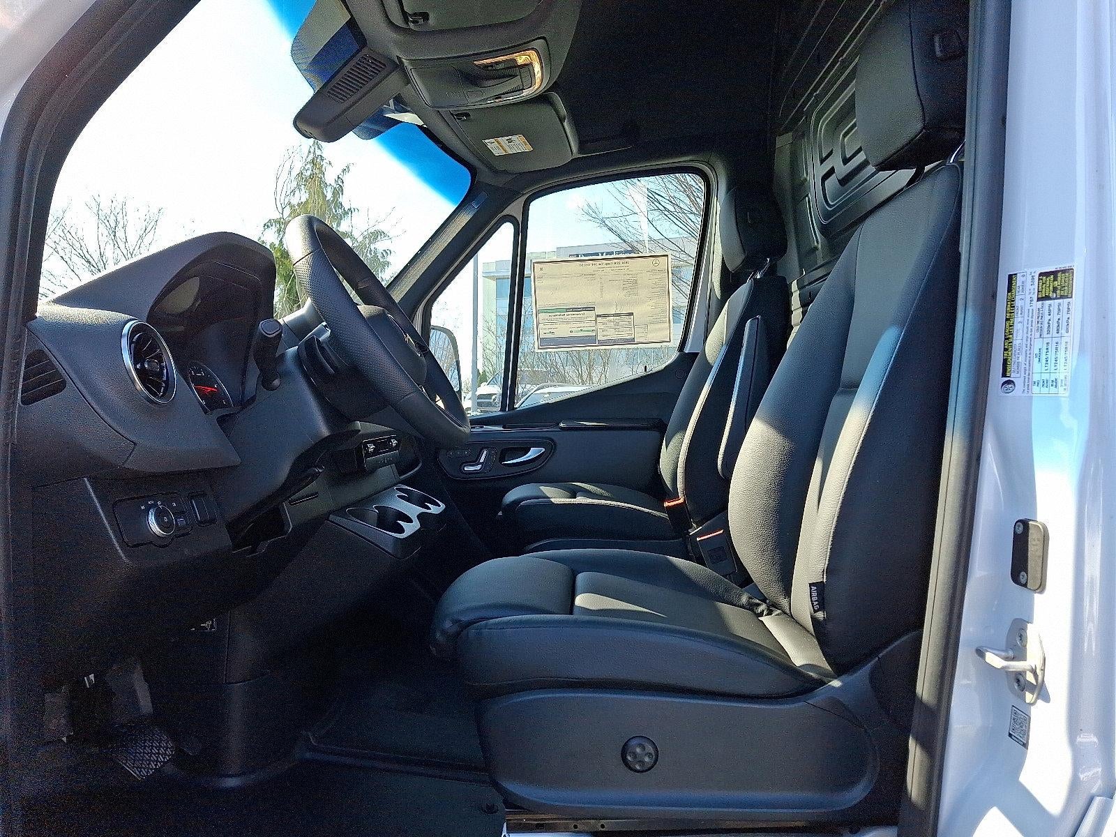 2026 Mercedes-Benz Sprinter Cargo Van 2500 Standard Roof I4 Diesel 144" RWD