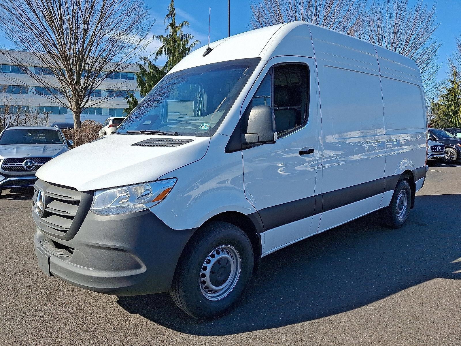 2026 Mercedes-Benz Sprinter Cargo Van 2500 Standard Roof I4 Diesel 144" RWD