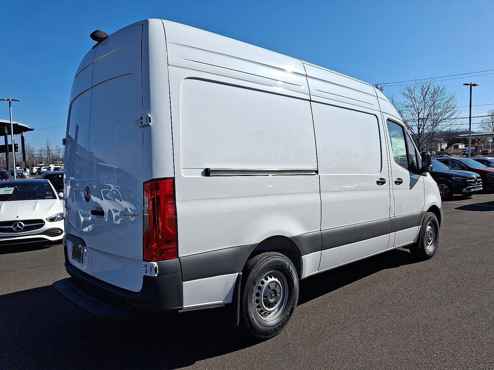 2026 Mercedes-Benz Sprinter Cargo Van 2500 Standard Roof I4 Diesel 144" RWD
