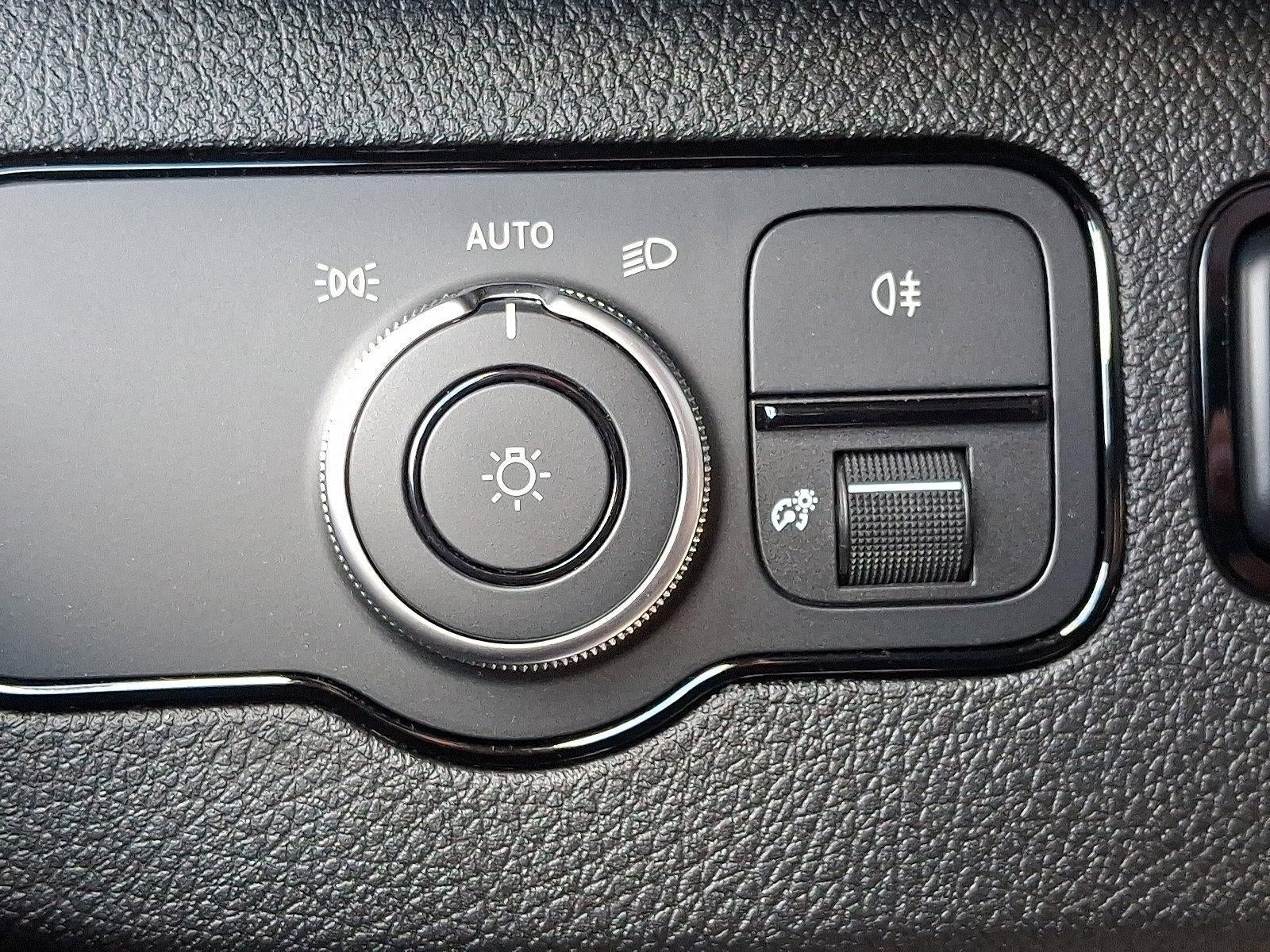 2025 Mercedes-Benz Sprinter Cargo Van 2500 Standard Roof I4 Diesel 144" RWD