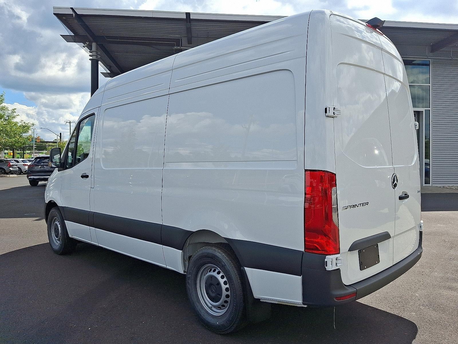 2025 Mercedes-Benz Sprinter Cargo Van 2500 Standard Roof I4 Diesel 144" RWD
