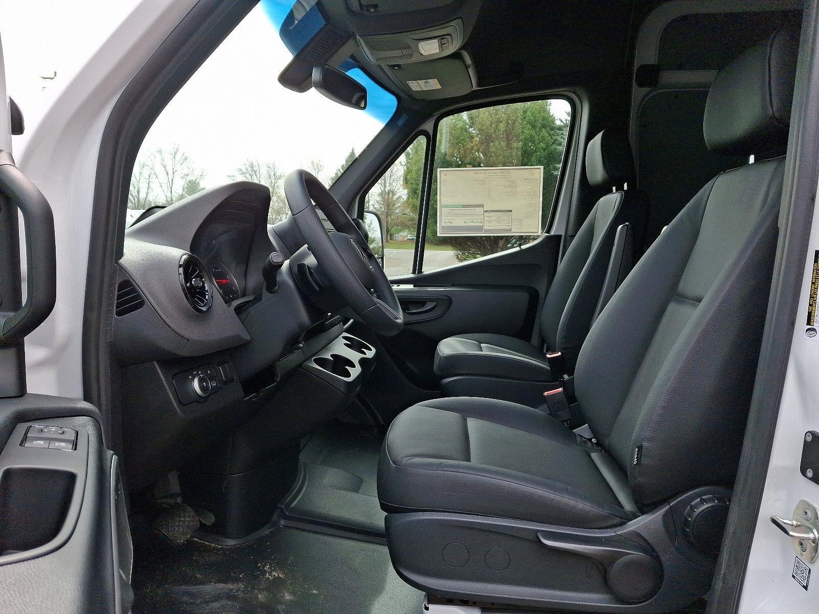 2025 Mercedes-Benz Sprinter Cargo Van 2500 Standard Roof I4 Diesel 144" RWD