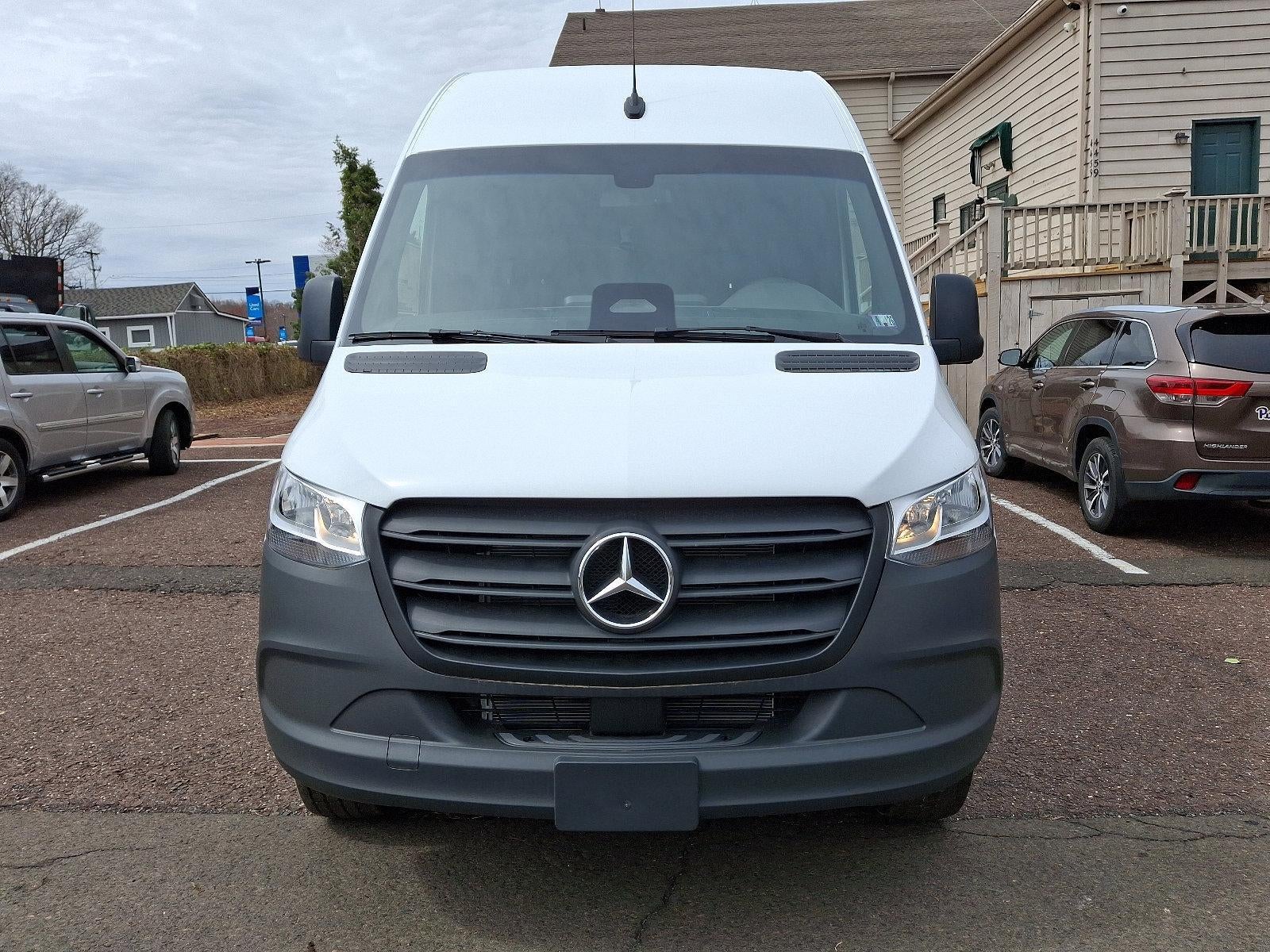 2025 Mercedes-Benz Sprinter Cargo Van 2500 Standard Roof I4 Diesel 144" RWD