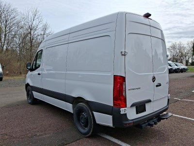 2025 Mercedes-Benz Sprinter Cargo Van 2500 Standard Roof I4 Diesel 144" RWD