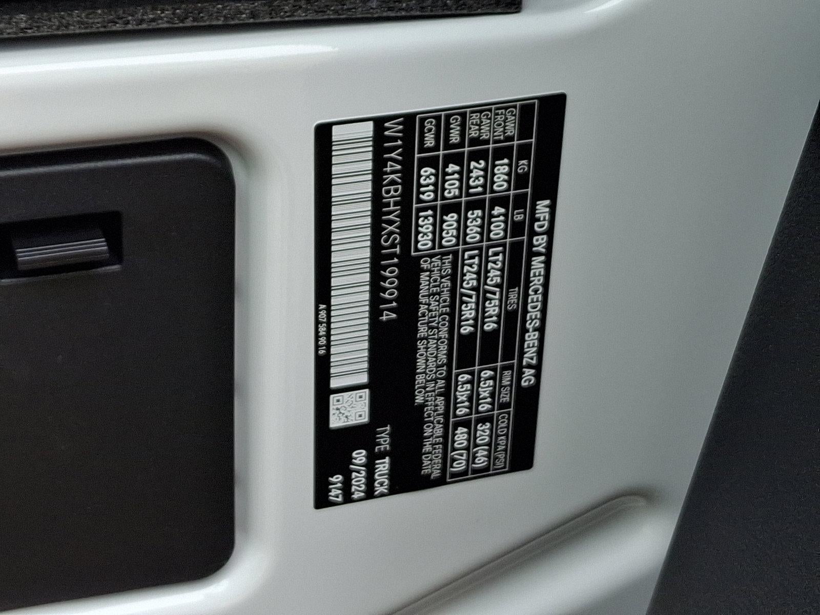 2025 Mercedes-Benz Sprinter Cargo Van 2500 Standard Roof I4 Diesel 144" RWD