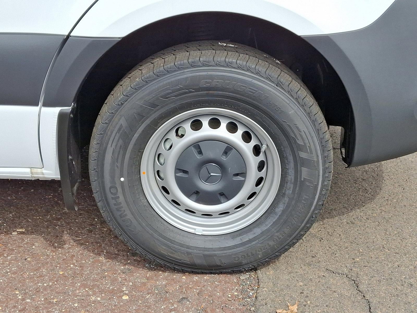 2025 Mercedes-Benz Sprinter Cargo Van 2500 Standard Roof I4 Diesel 144" RWD