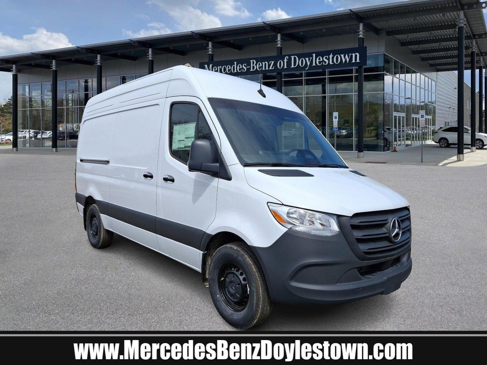 2025 Mercedes-Benz Sprinter Cargo Van 2500 Standard Roof I4 Diesel 144" RWD