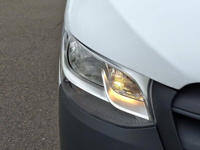 2025 Mercedes-Benz Sprinter Cargo Van 2500 Standard Roof I4 Diesel HO 144" RWD