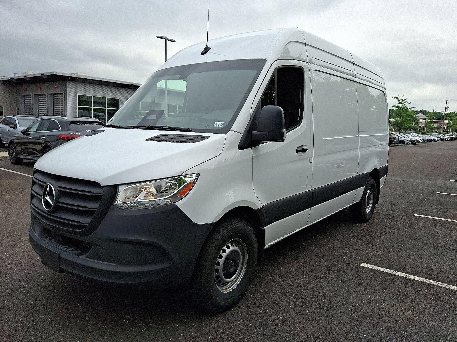 2025 Mercedes-Benz Sprinter Cargo Van 2500 Standard Roof I4 Diesel HO 144" RWD