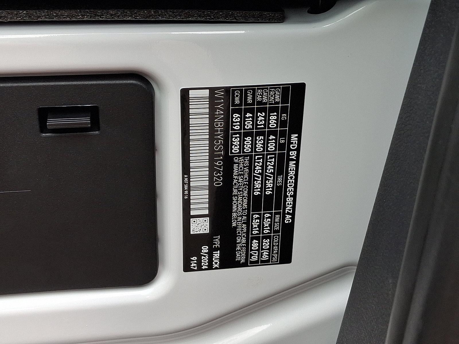 2025 Mercedes-Benz Sprinter Cargo Van 2500 Standard Roof I4 Diesel HO 144" RWD