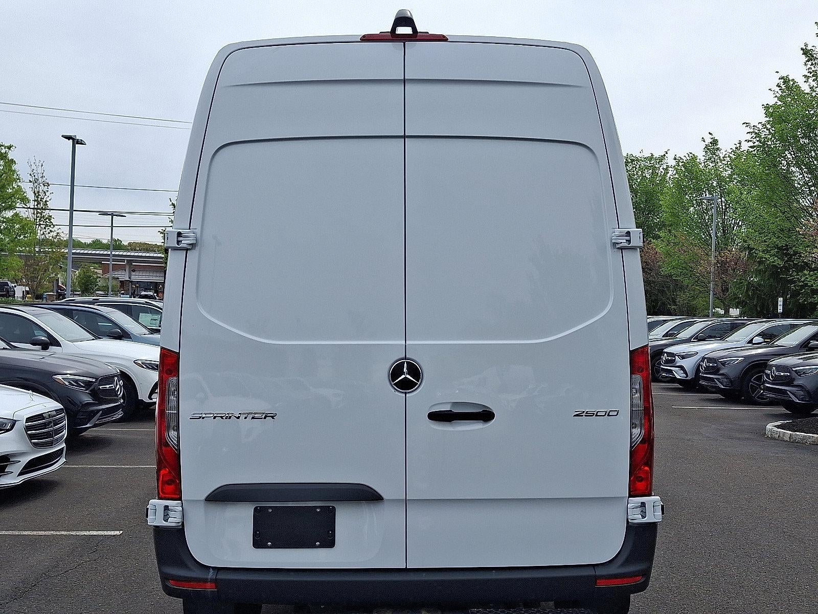 2026 Mercedes-Benz Sprinter Cargo Van 2500 Standard Roof I4 Diesel HO 144" RWD