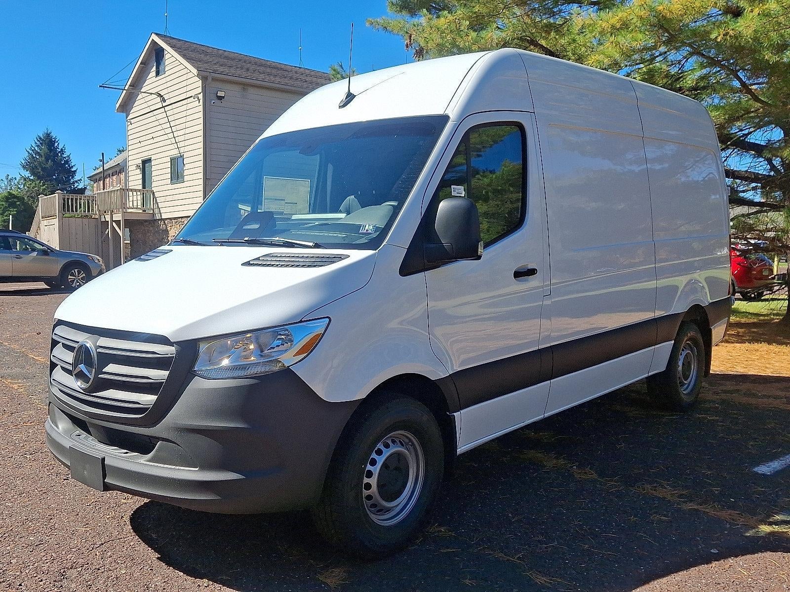 2026 Mercedes-Benz Sprinter Cargo Van 2500 Standard Roof I4 Diesel HO 144" RWD