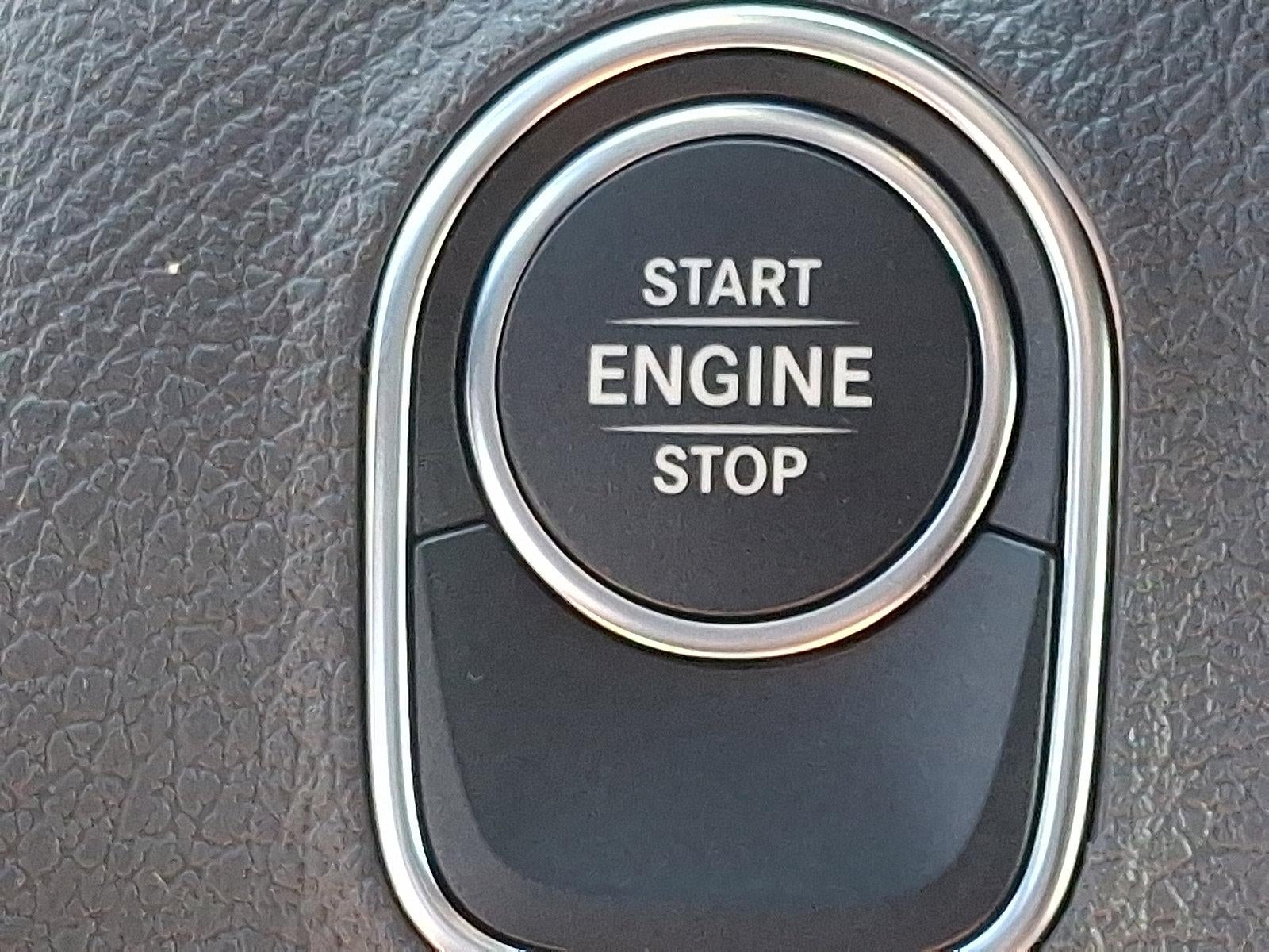 2025 Mercedes-Benz Sprinter Cargo Van 2500 Standard Roof I4 Diesel HO 144" RWD