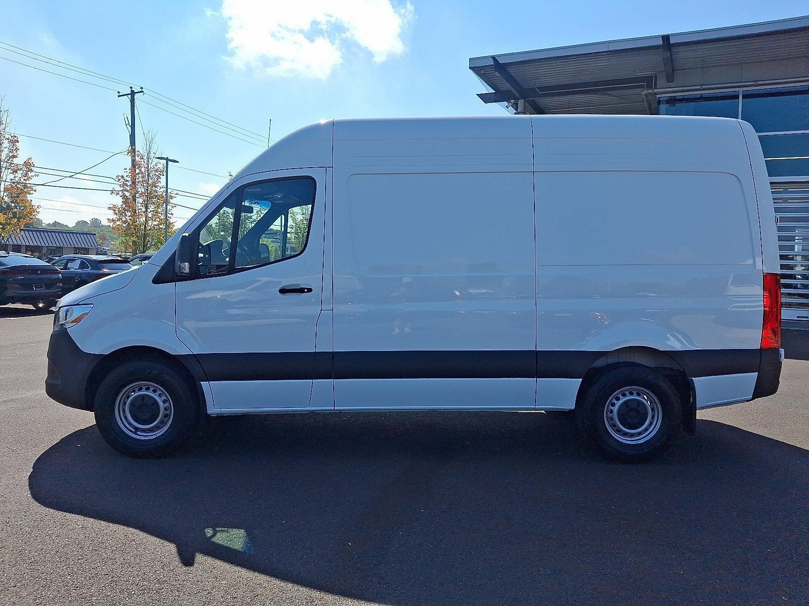 2025 Mercedes-Benz Sprinter Cargo Van 2500 Standard Roof I4 Diesel HO 144" RWD