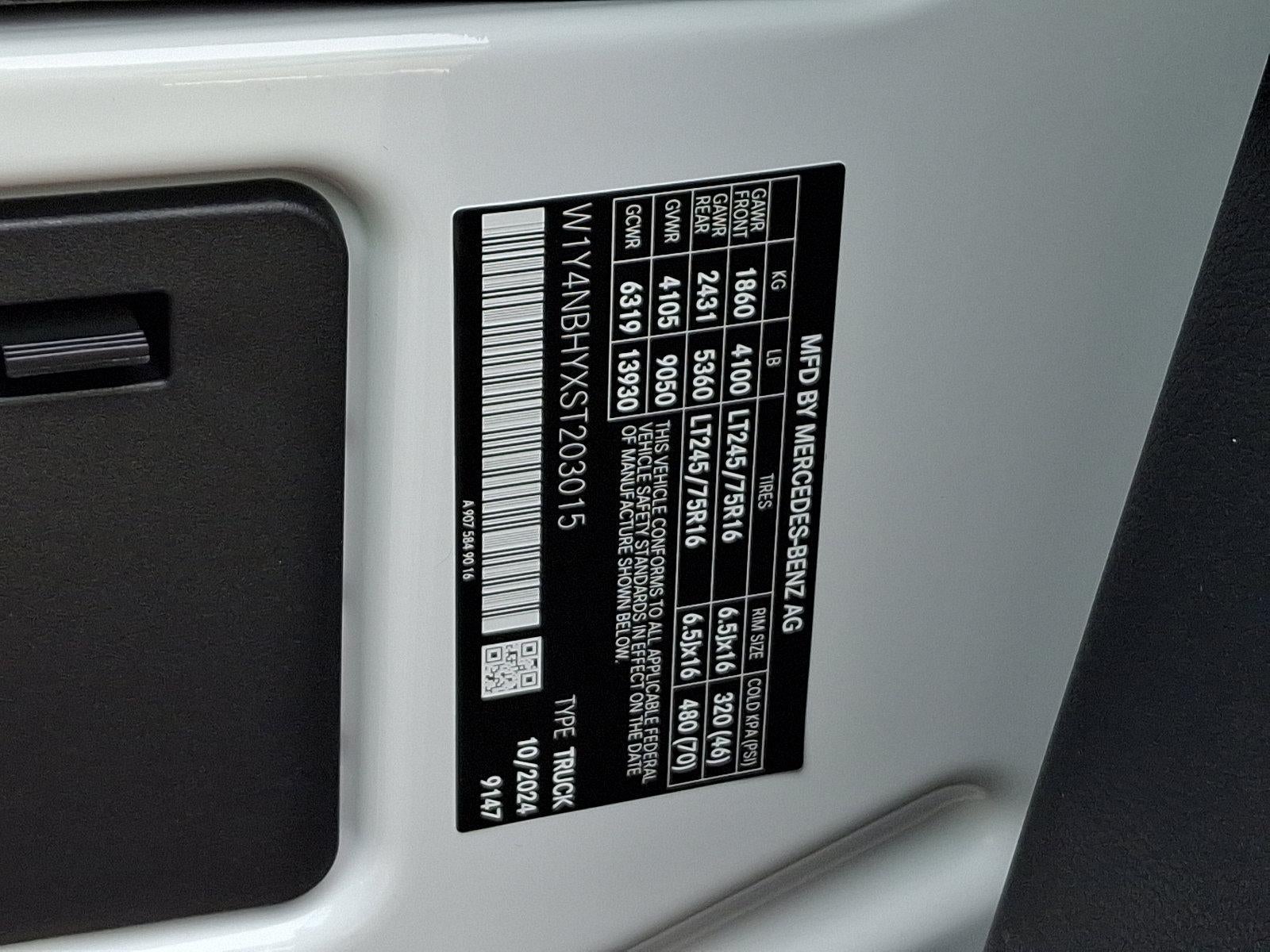 2025 Mercedes-Benz Sprinter Cargo Van 2500 Standard Roof I4 Diesel HO 144" RWD