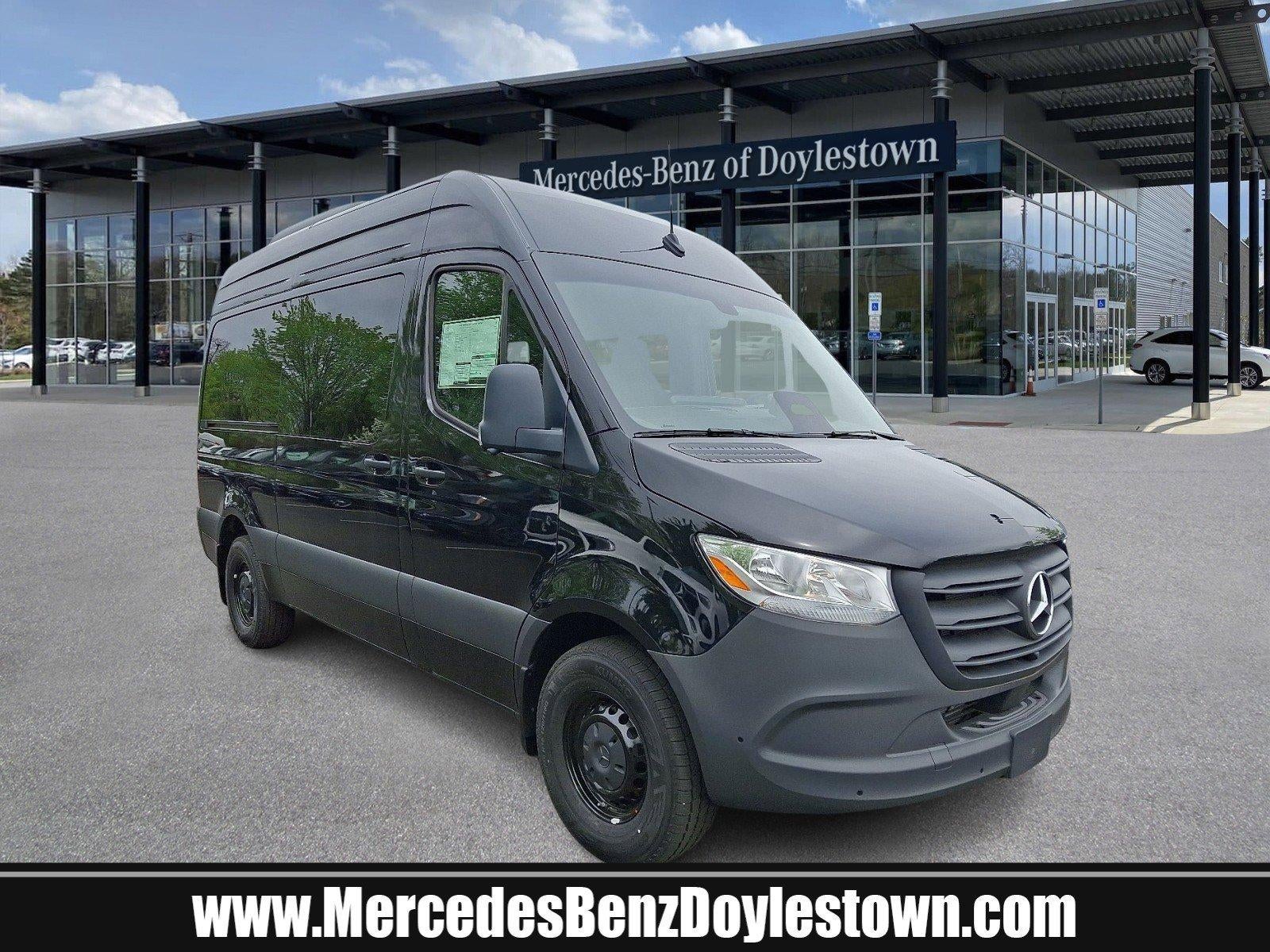 2025 Mercedes-Benz Sprinter Passenger Van 2500 Standard Roof I4 Diesel 144" RWD