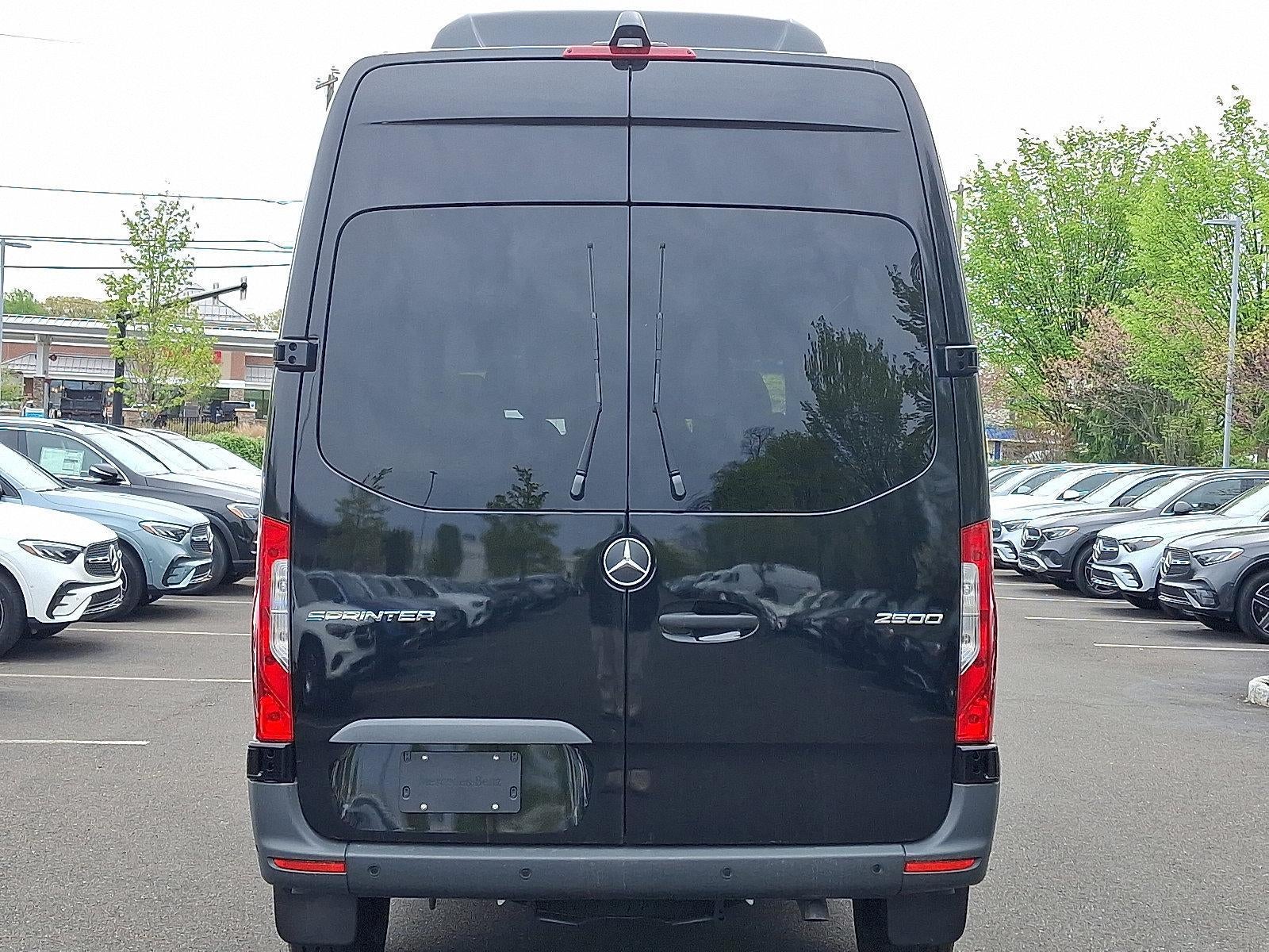2025 Mercedes-Benz Sprinter Passenger Van 2500 Standard Roof I4 Diesel 144" RWD