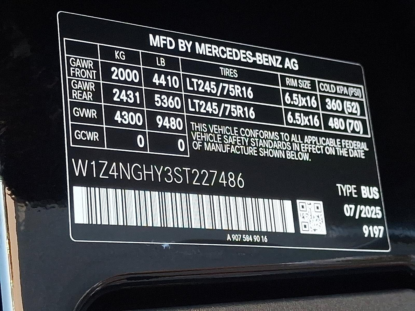 2025 Mercedes-Benz Sprinter Passenger Van 2500 High Roof I4 Diesel HO 170" RWD