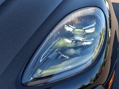 2024 Porsche Macan AWD