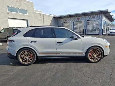 2024 Porsche Cayenne S AWD