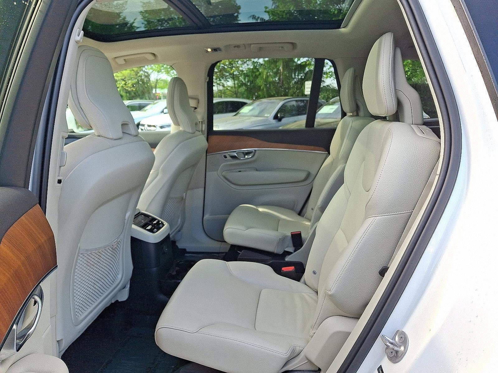 2022 Volvo XC90 Recharge Plug-In Hybrid T8 eAWD PHEV Inscription Expression 6P Ext Range