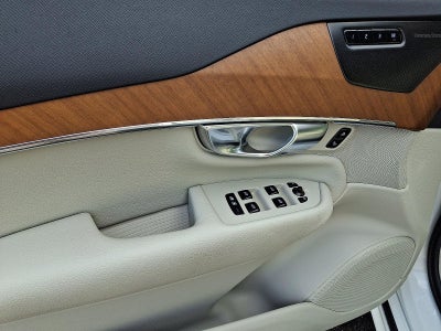 2022 Volvo XC90 Recharge Plug-In Hybrid T8 eAWD PHEV Inscription Expression 6P Ext Range