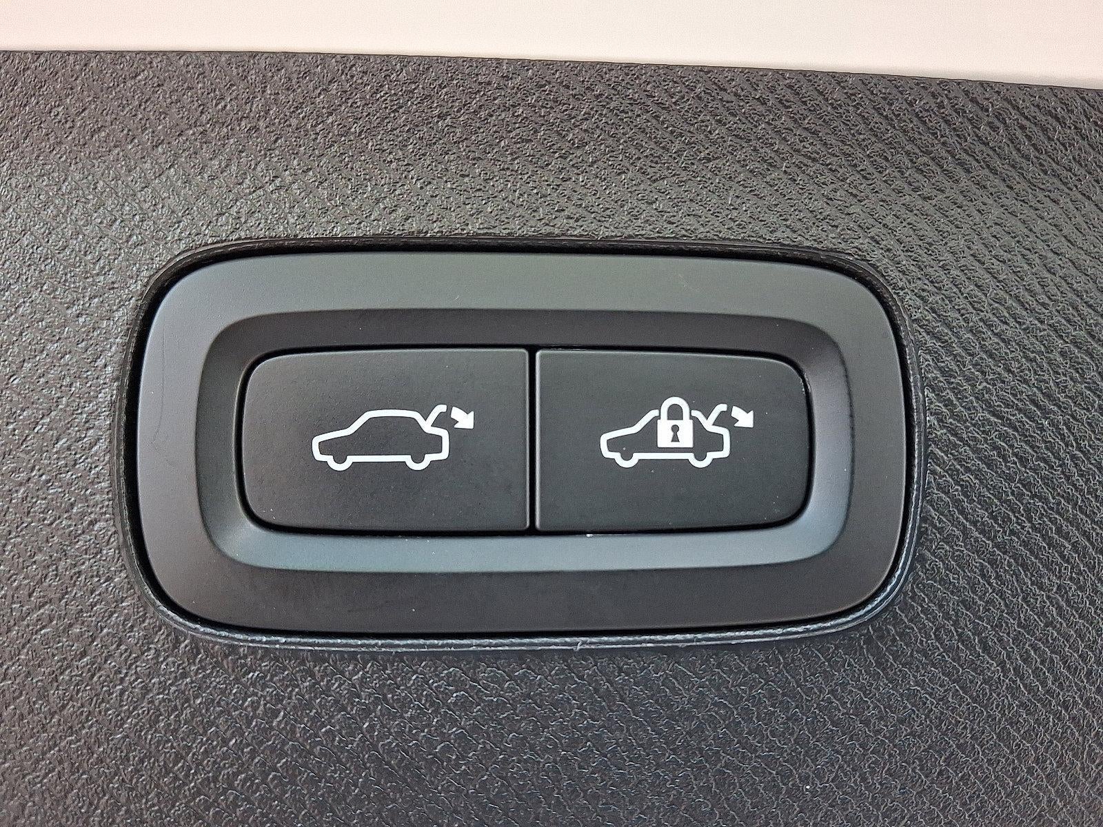 2022 Volvo XC90 Recharge Plug-In Hybrid T8 eAWD PHEV Inscription Expression 6P Ext Range