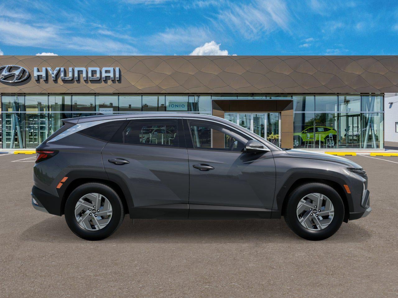 2026 Hyundai Tucson Hybrid Blue SE