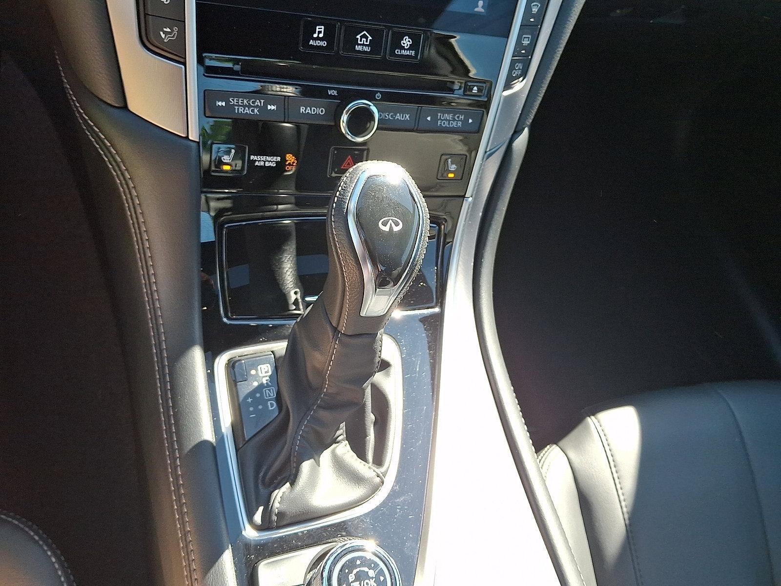 2019 INFINITI Q60 3.0t LUXE AWD