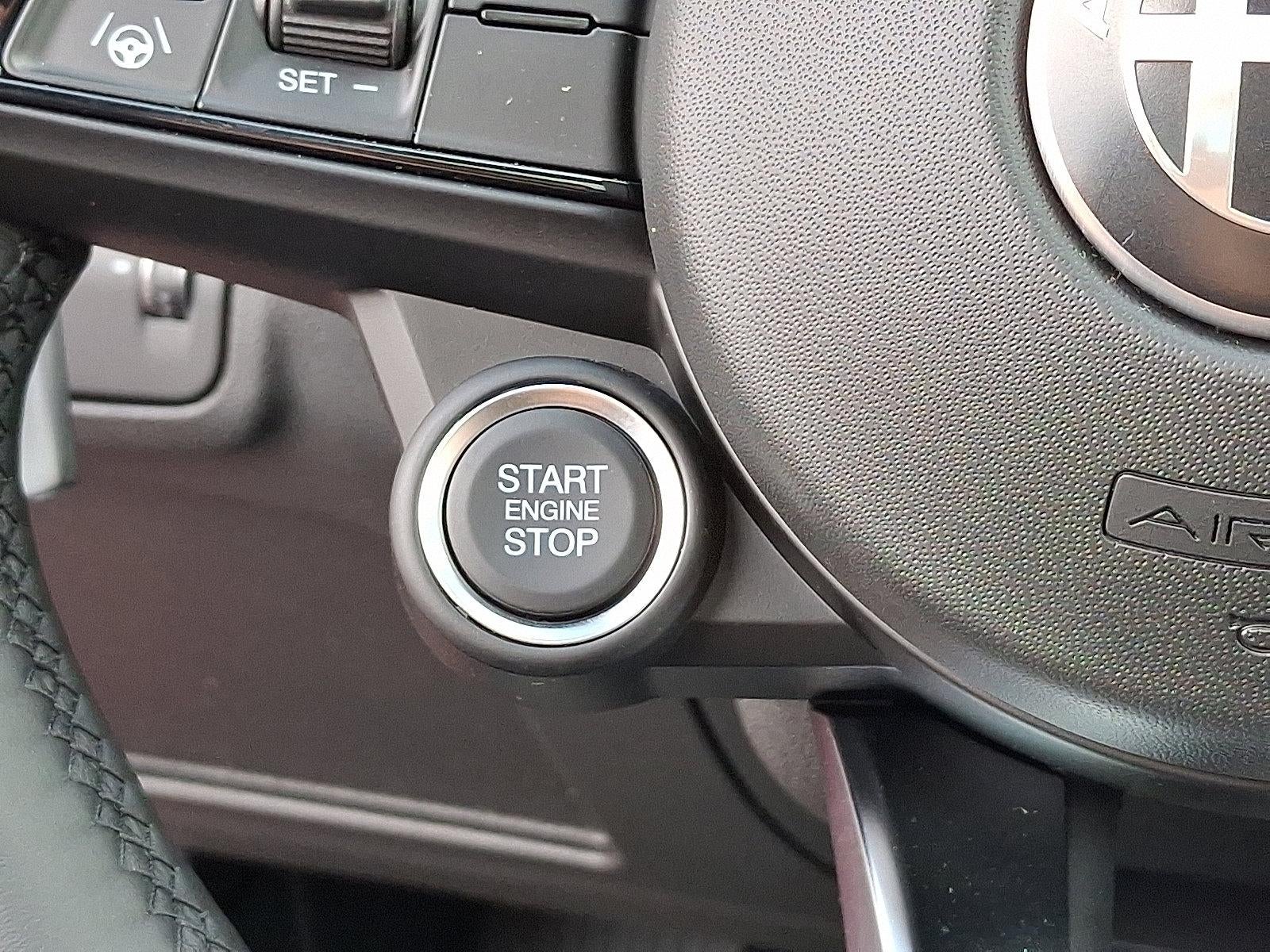 2025 Alfa Romeo Giulia AWD