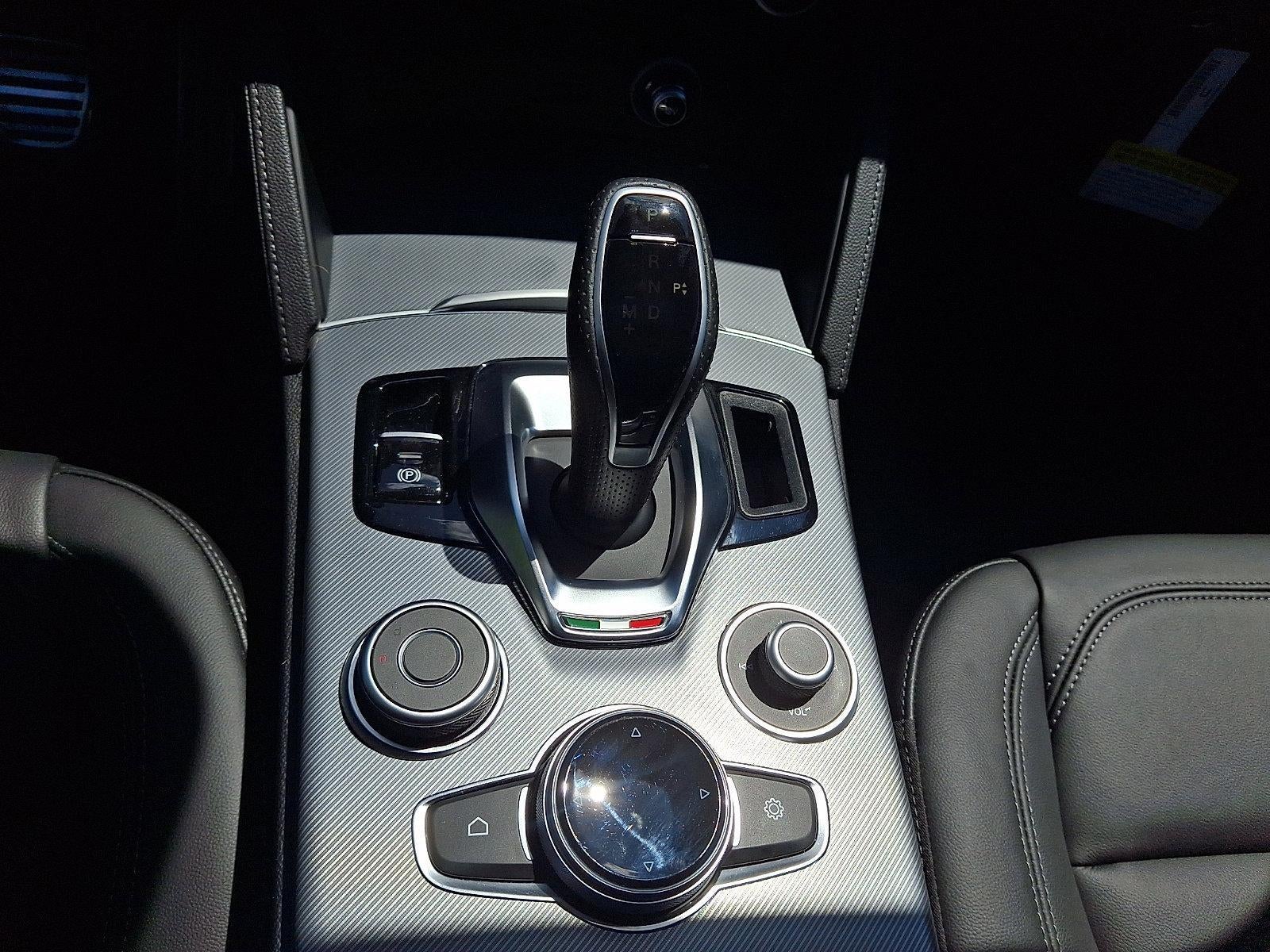 2025 Alfa Romeo Stelvio AWD