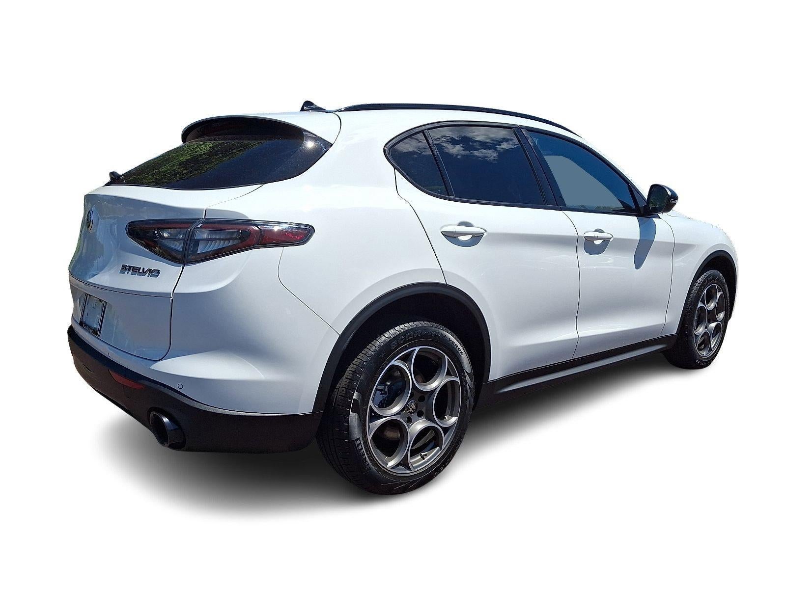 2025 Alfa Romeo Stelvio AWD