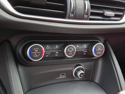 2025 Alfa Romeo Stelvio AWD