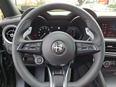 2025 Alfa Romeo Stelvio AWD