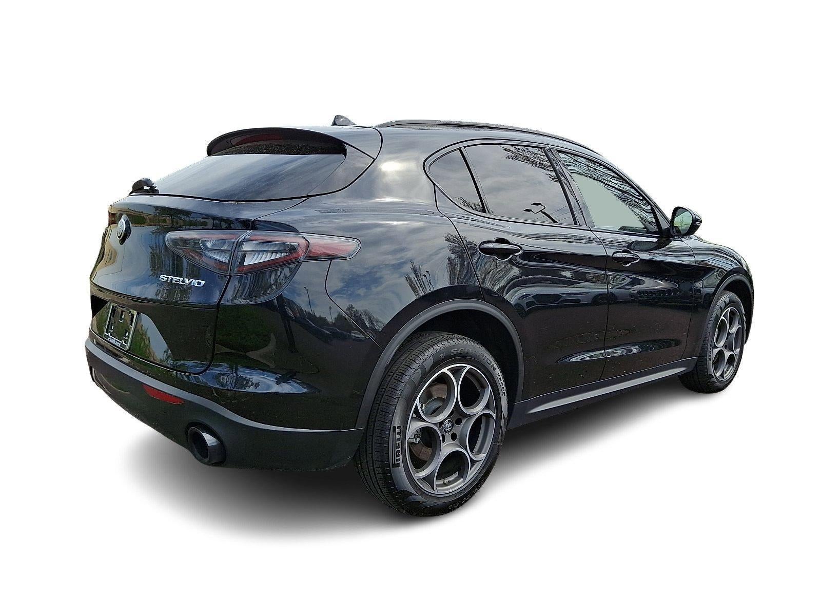 2025 Alfa Romeo Stelvio AWD