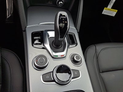 2025 Alfa Romeo Stelvio AWD