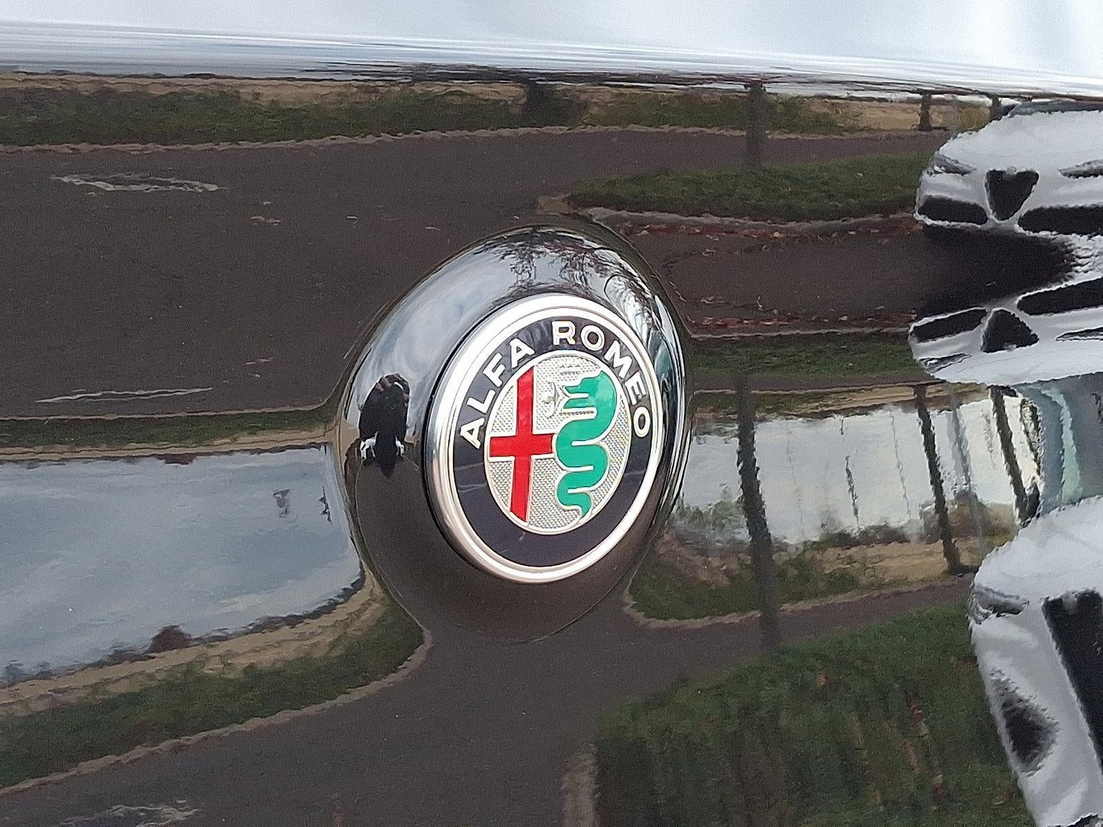 2025 Alfa Romeo Stelvio AWD