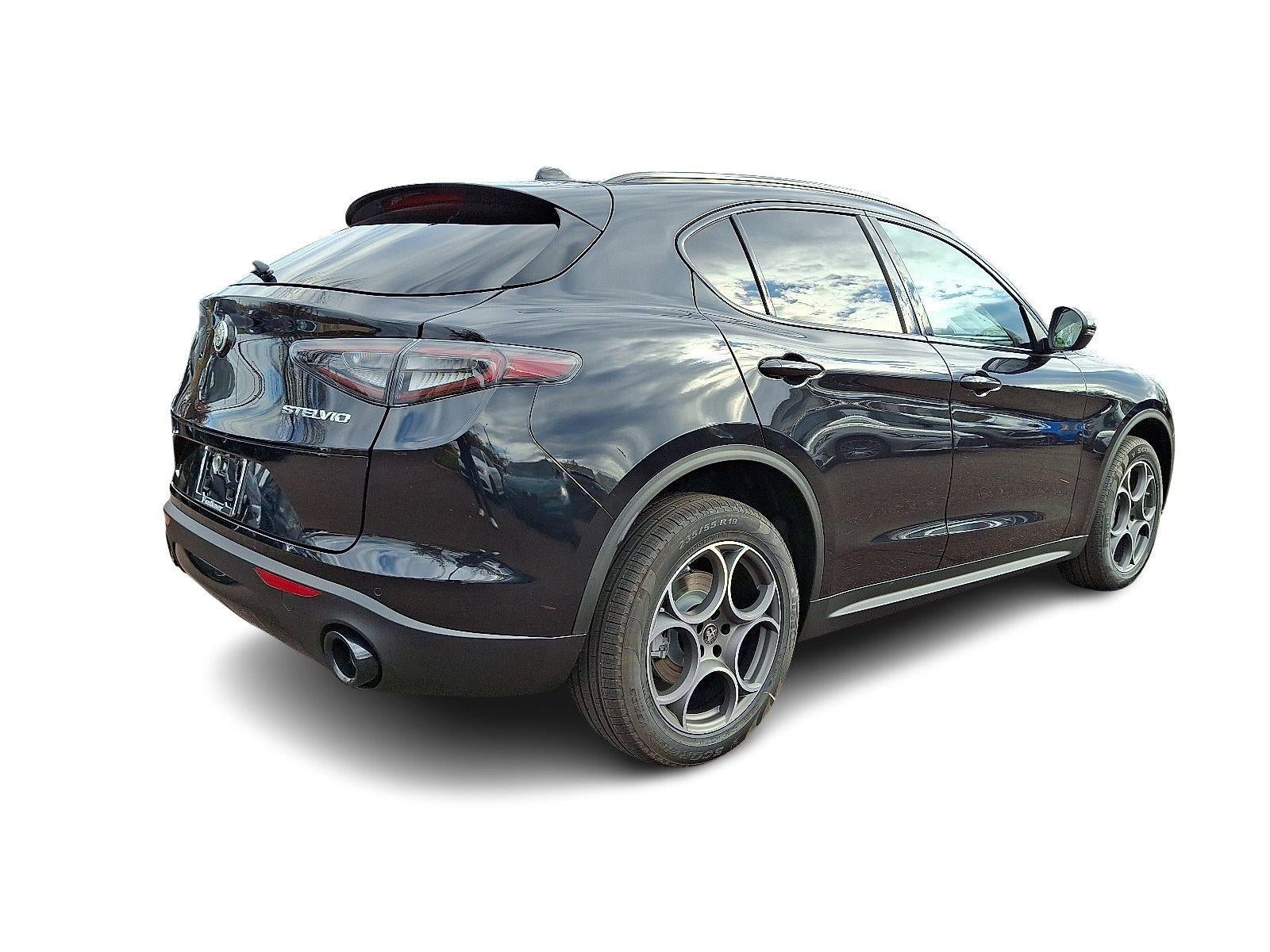2025 Alfa Romeo Stelvio AWD