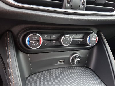 2025 Alfa Romeo Stelvio AWD