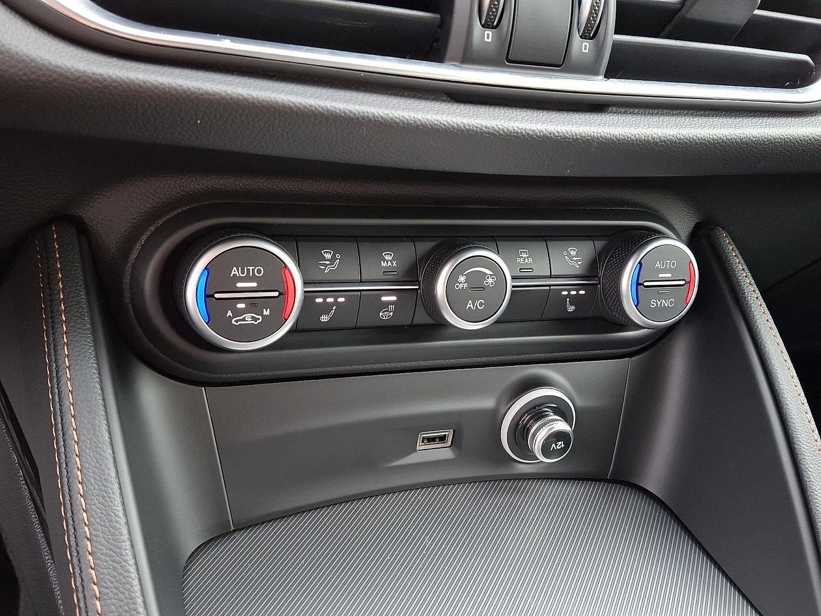 2025 Alfa Romeo Stelvio AWD