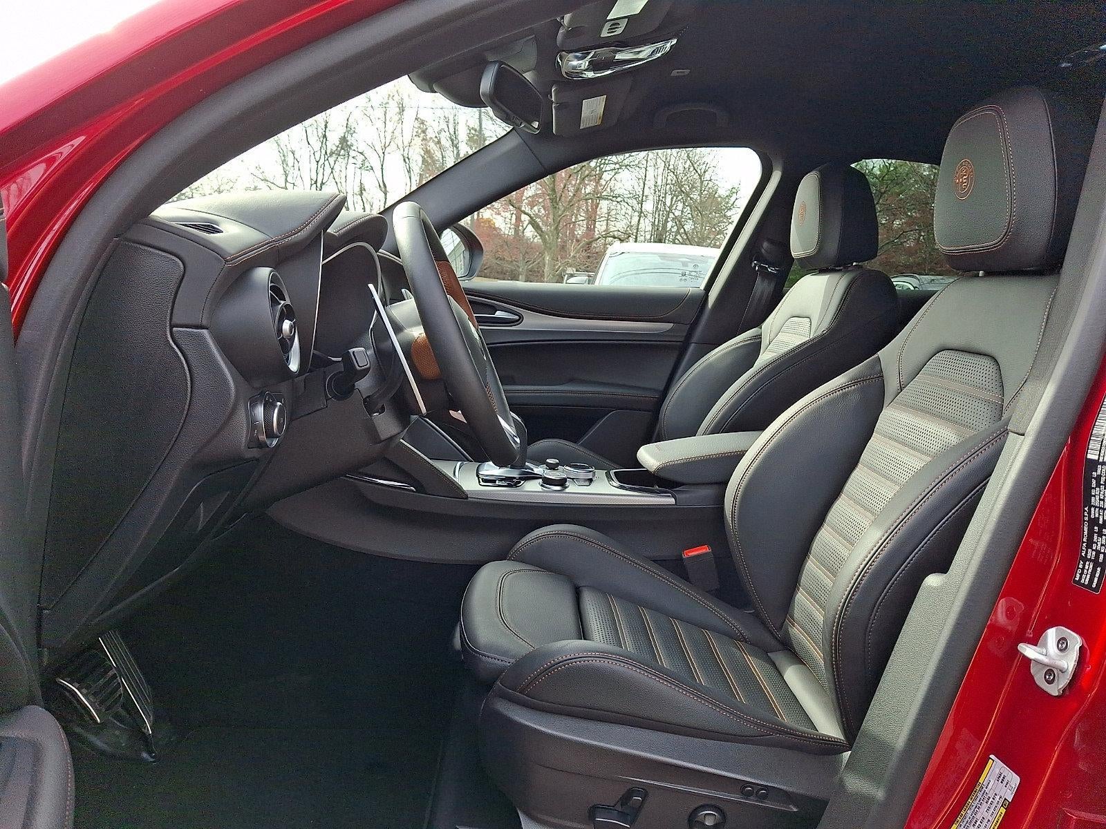 2025 Alfa Romeo Stelvio AWD