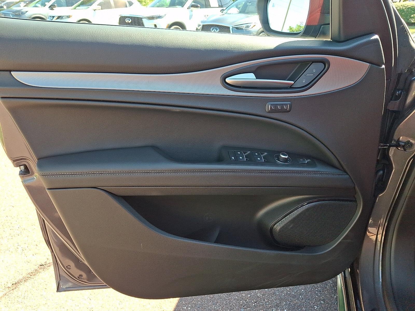 2025 Alfa Romeo Stelvio AWD