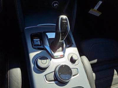 2025 Alfa Romeo Stelvio AWD