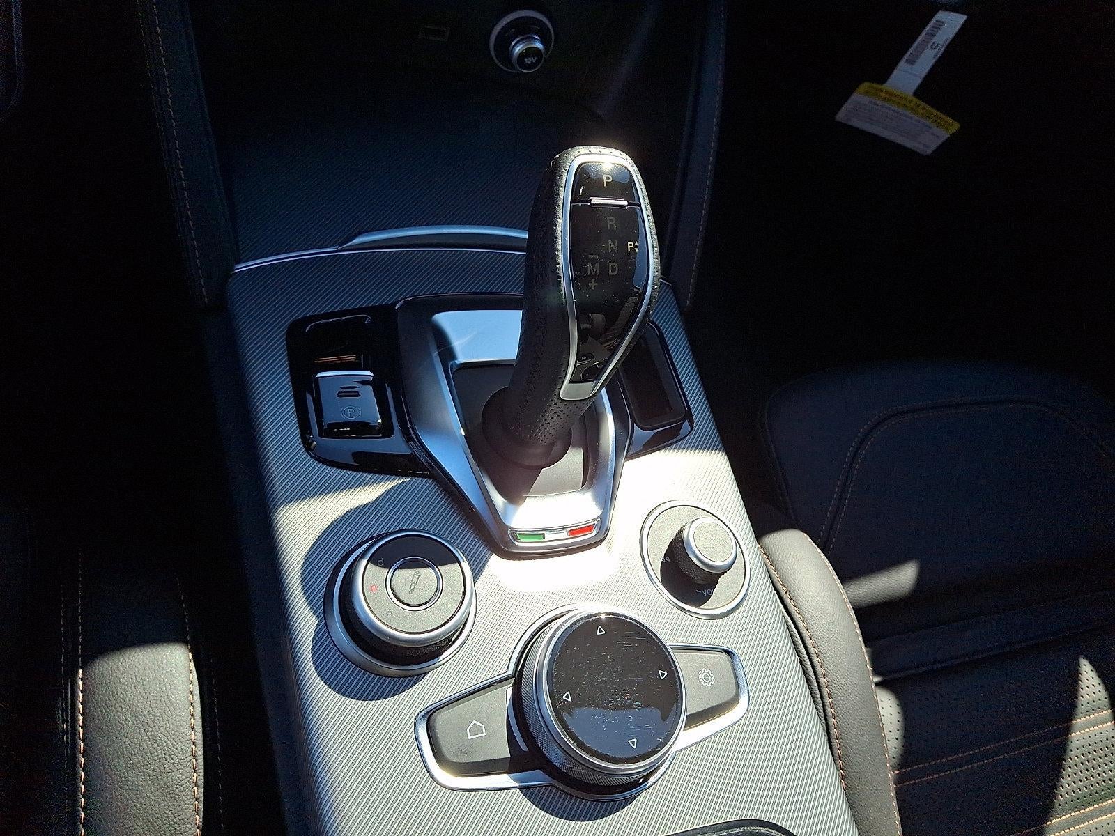 2025 Alfa Romeo Stelvio AWD