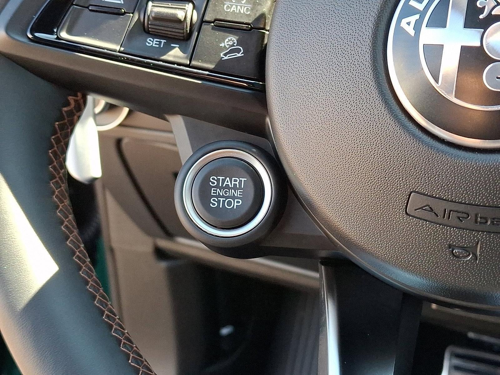 2025 Alfa Romeo Stelvio AWD