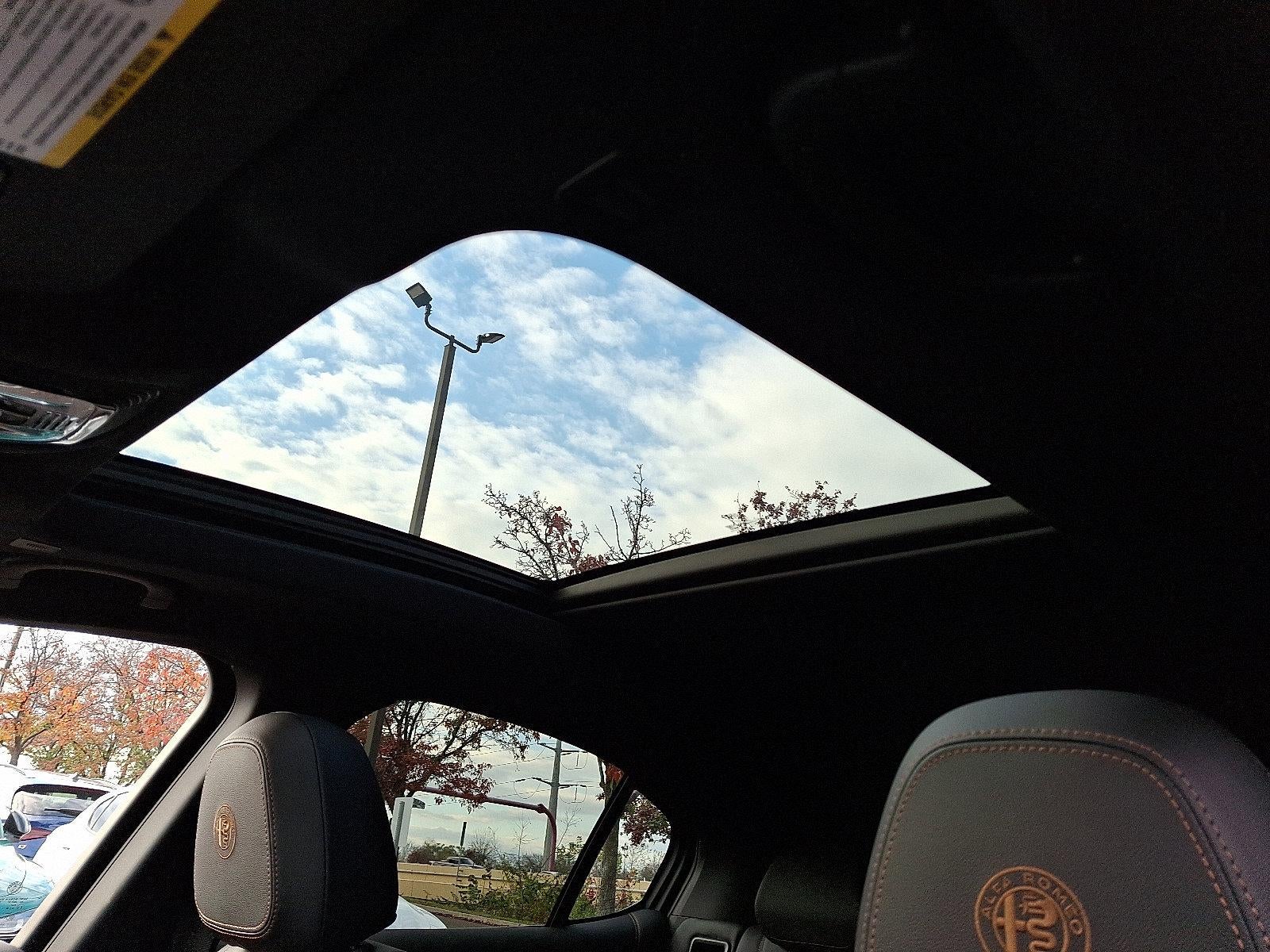 2025 Alfa Romeo Stelvio AWD