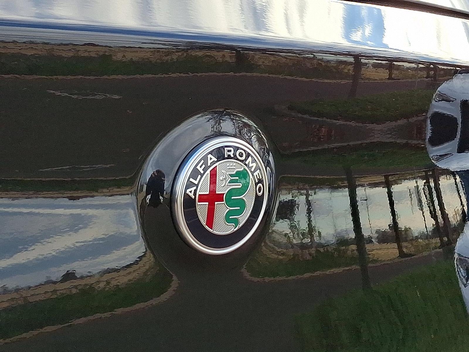 2025 Alfa Romeo Stelvio AWD