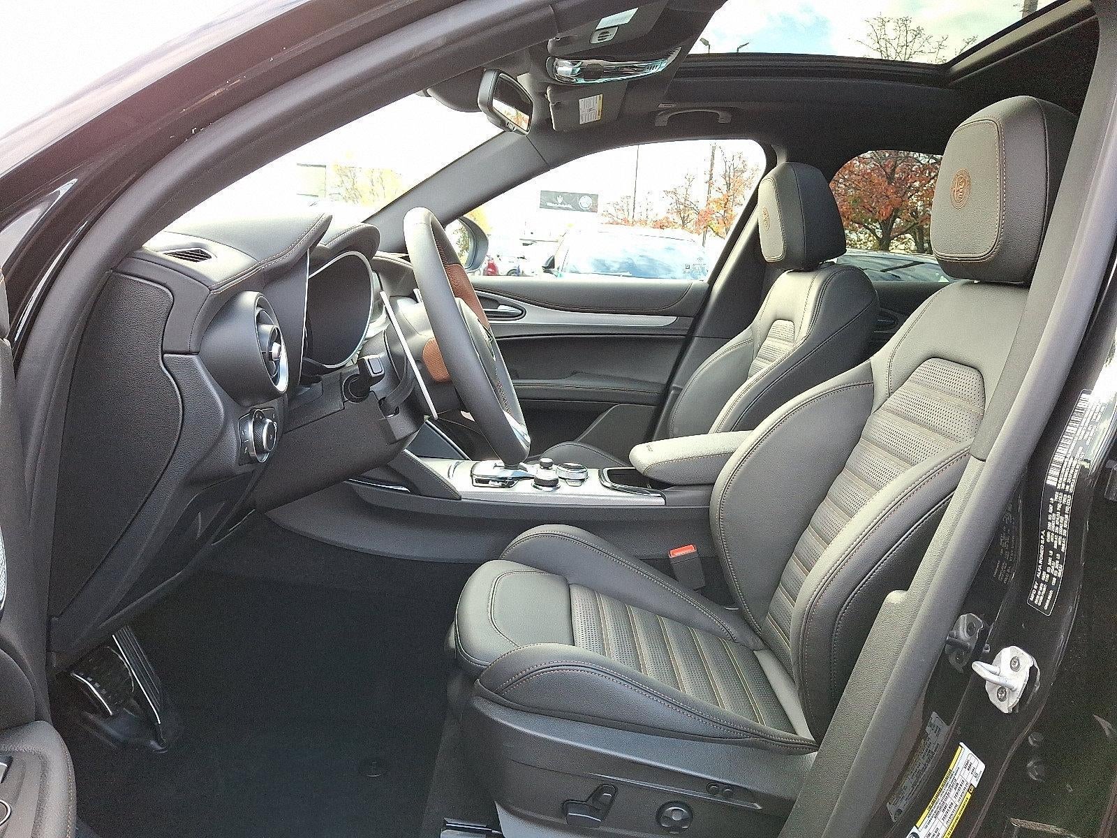 2025 Alfa Romeo Stelvio AWD