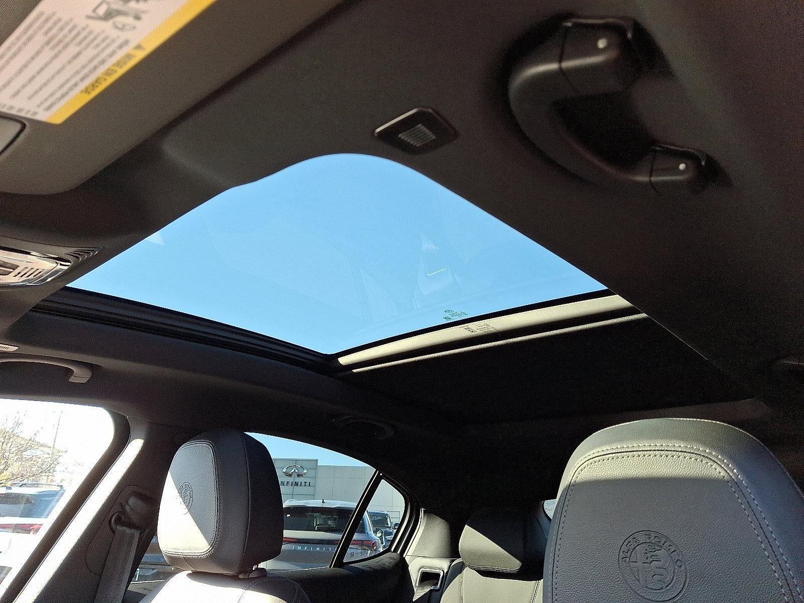 2025 Alfa Romeo Stelvio AWD