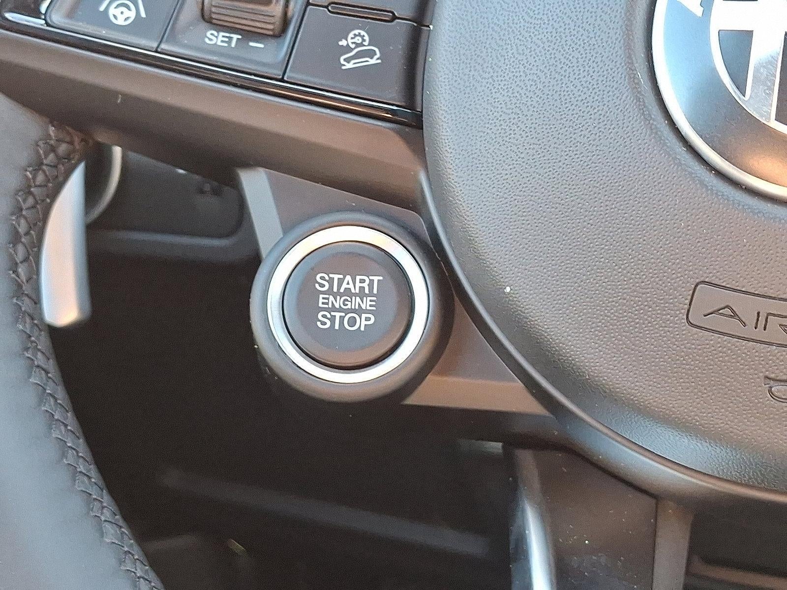 2025 Alfa Romeo Stelvio AWD